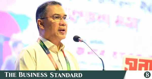 Govt working to resolve gas and power crisis: PM