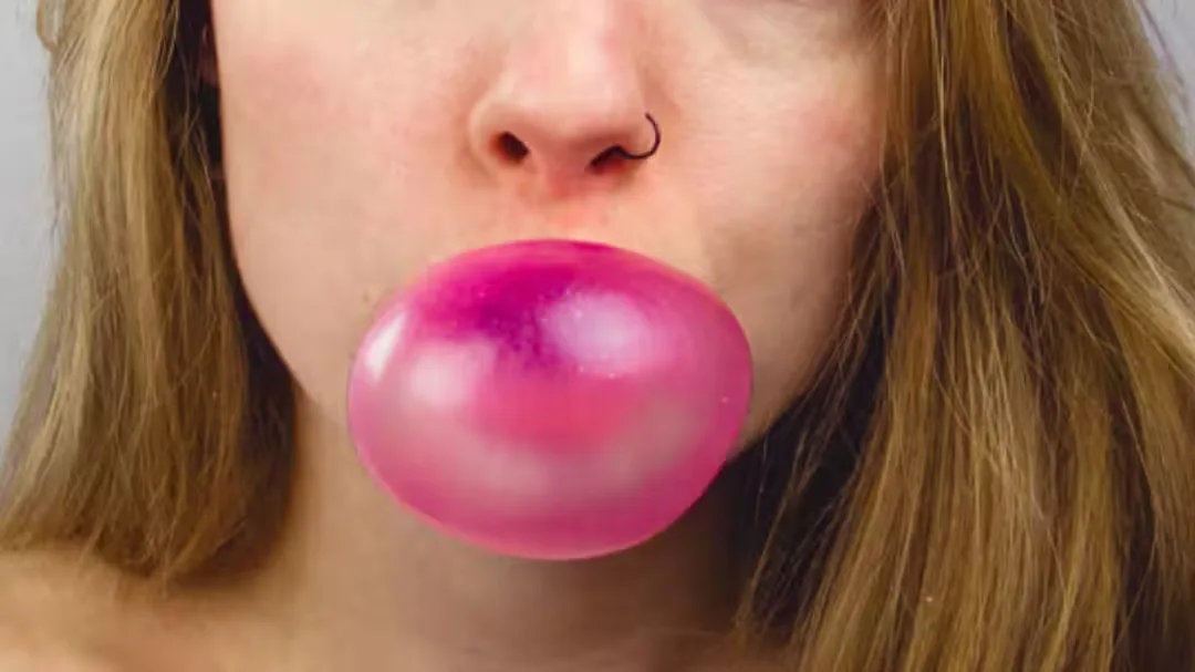 Can Chewing Gum Reduce Head and Neck Cancer Risk? New Research Findings